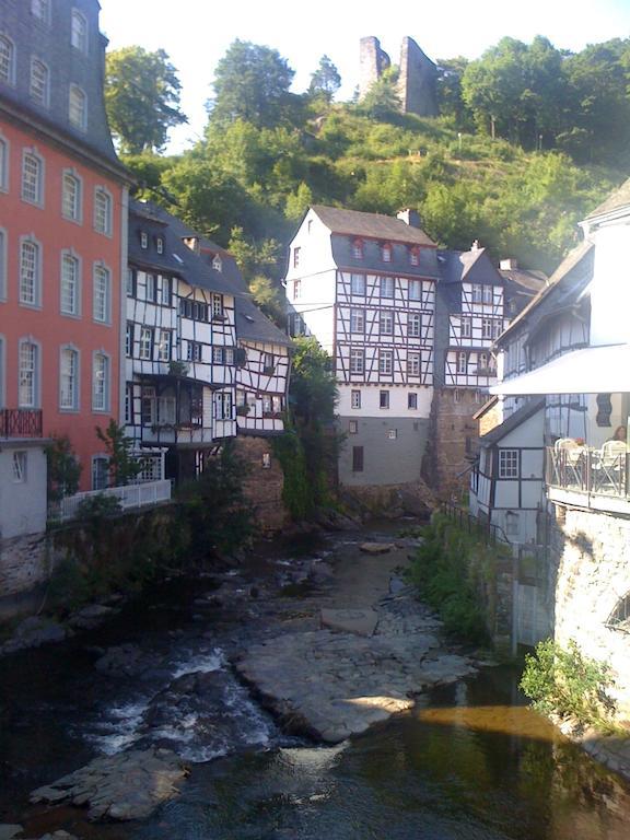 Haus Stehlings Hotel Monschau Exterior photo